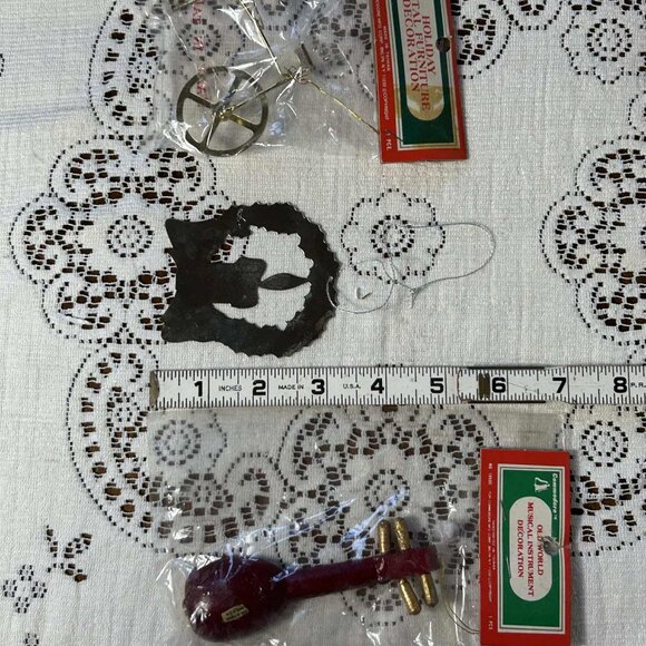 Vintage Commodore Christmas ornaments - Picture 8 of 10